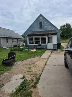 628 13th Avenue, Clinton, IA 52732