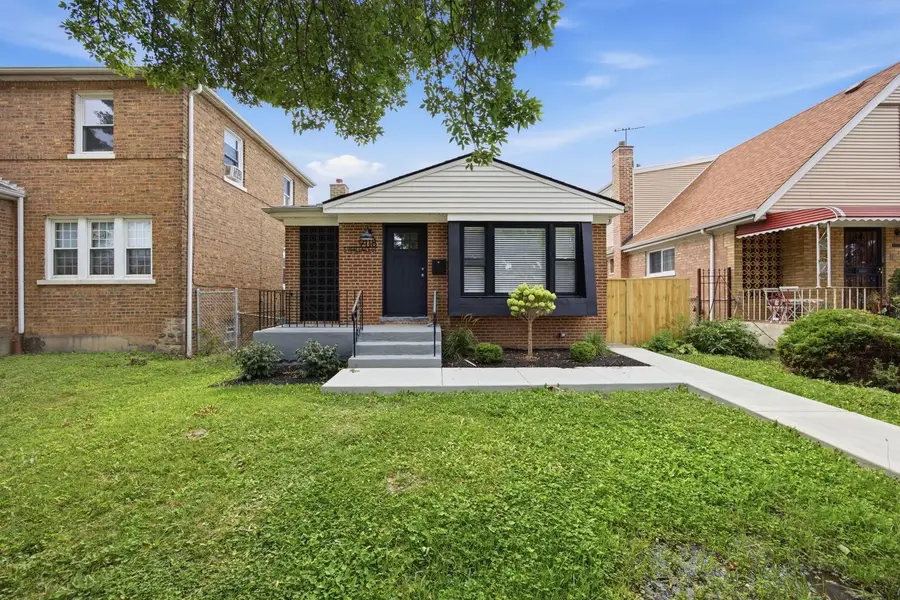 9118 S Wallace Street, Chicago, IL 60620 - #2