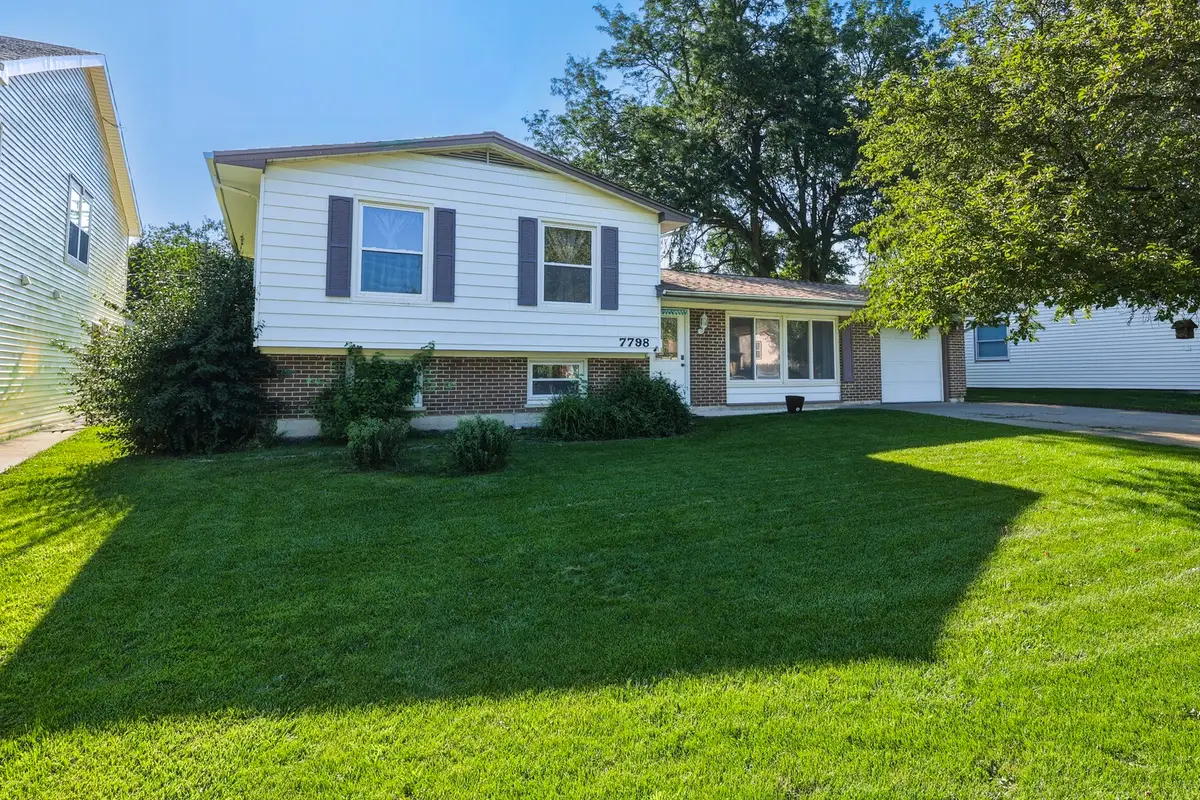7798 Asbury Circle S, Hanover Park, IL 60133 - #1