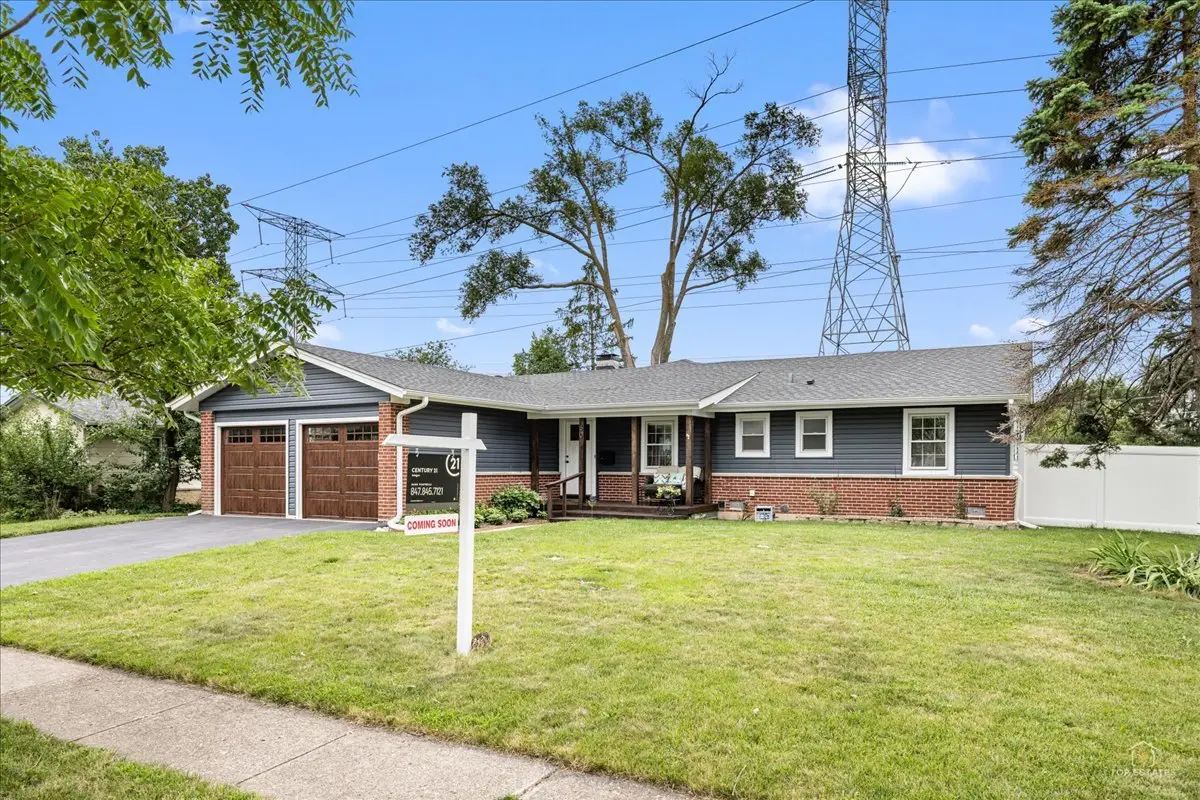 601 Walnut Lane, Elk Grove Village, IL 60007 - #1