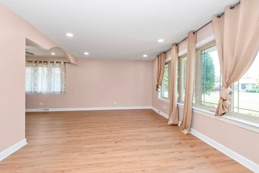 16725 Oleander Avenue, Tinley Park, IL 60477 - #3
