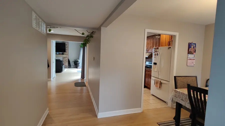 223 Willow Lane, Bloomingdale, IL 60108 - #3