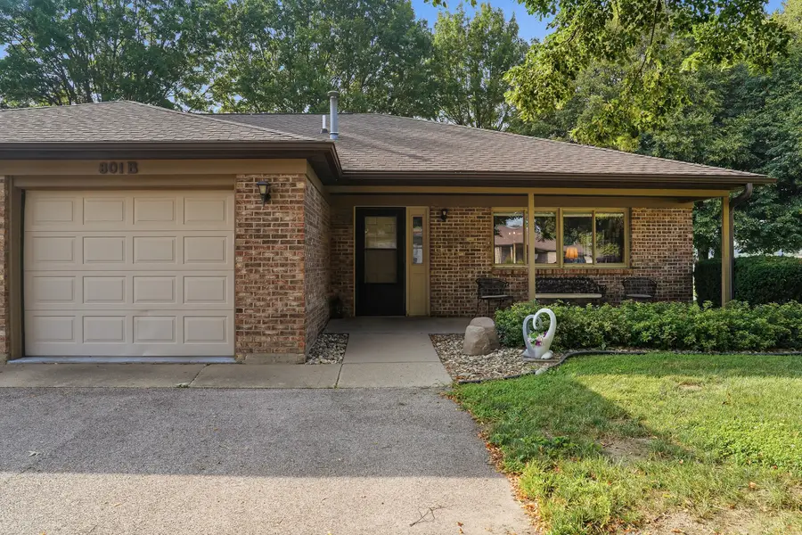 801 Coventry Lane #B, Sterling, IL 61081 - #2