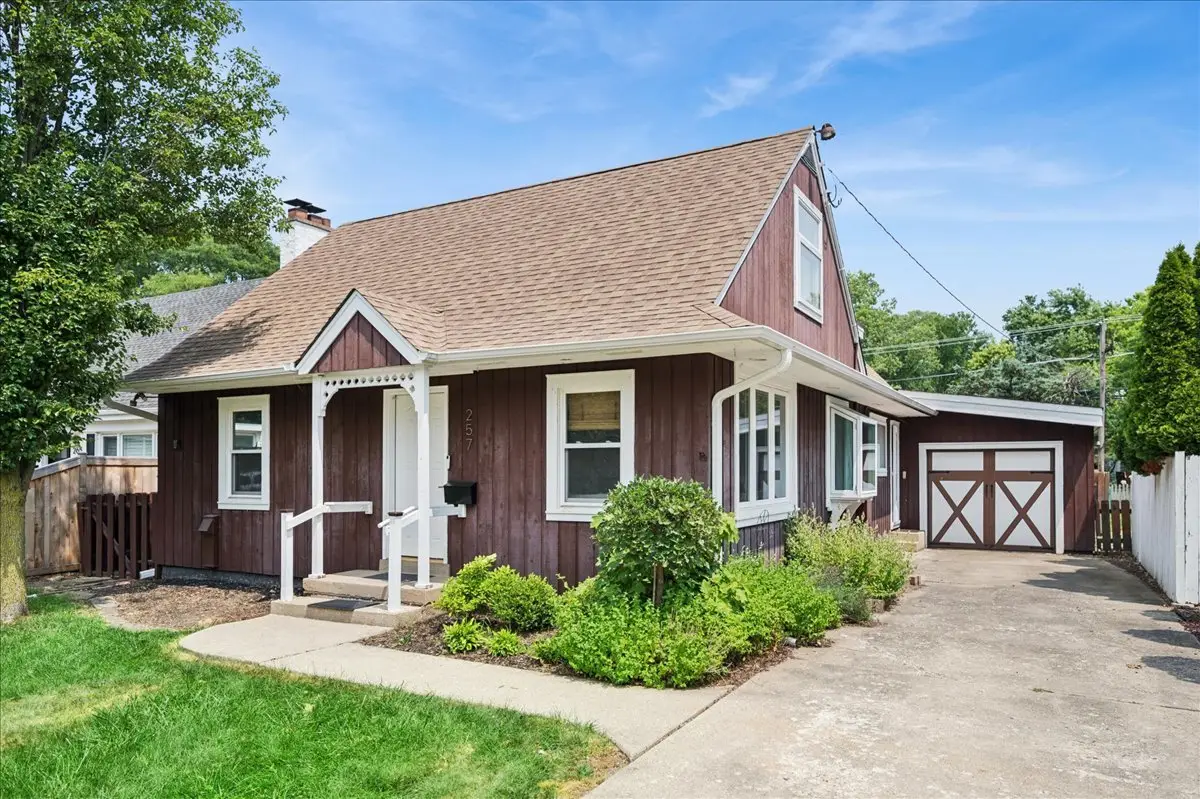 257 Latrobe Avenue, Northfield, IL 60093 - #1
