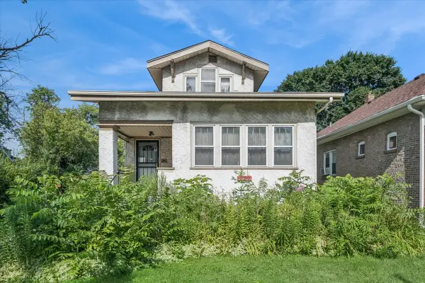 1930 S 3rd Avenue, Maywood, IL 60153