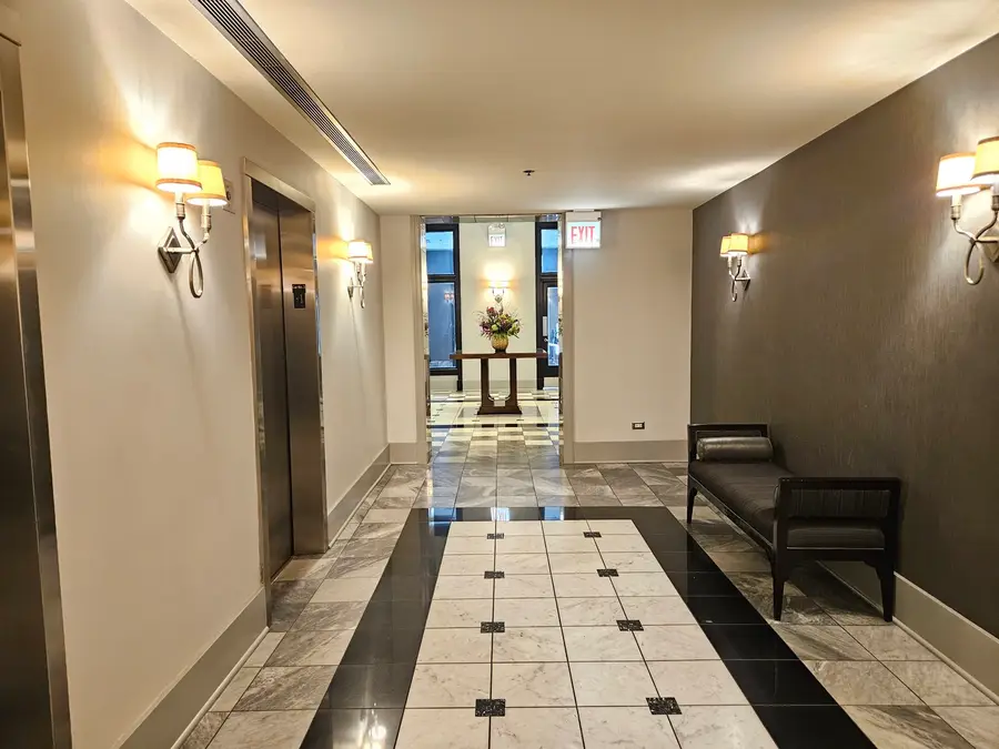 70 W Huron Street #809, Chicago, IL 60654 - #3