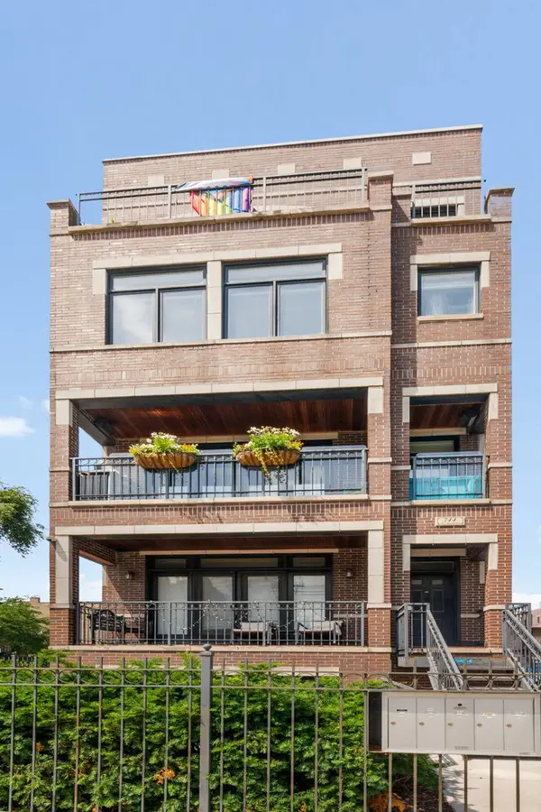 744 W Belmont Avenue #2F, Chicago, IL 60657