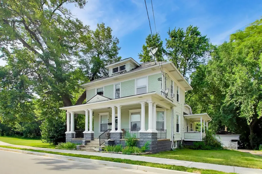 422 Summit Street, Elgin, IL 60120 - #3
