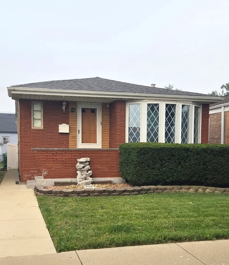 5537 S Massasoit Avenue, Chicago, IL 60638 - #1