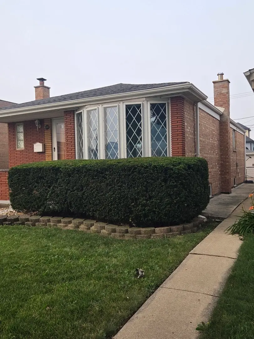 5537 S Massasoit Avenue, Chicago, IL 60638 - #2