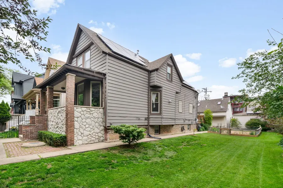 Address Withheld By Seller, Chicago, IL 60618 - #2