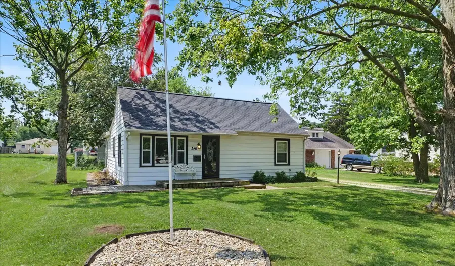 346 E Fulton Street, Paxton, IL 60957 - #2