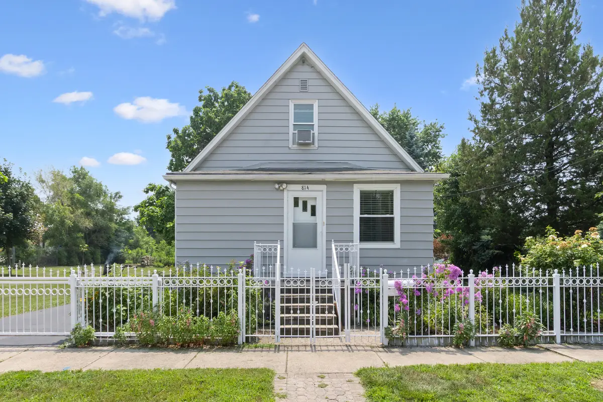 814 Meeker Avenue, Joliet, IL 60432 - #1