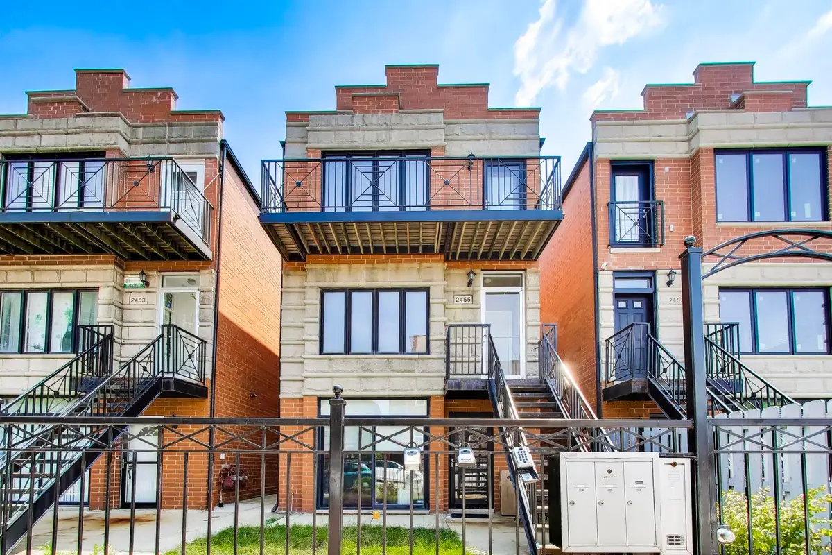 2455 W Arthington Street #2, Chicago, IL 60612 - #1