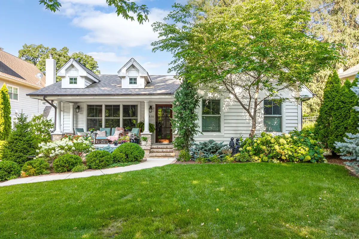 4820 Lee Avenue, Downers Grove, IL 60515 - #1