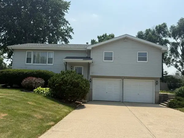 24337 S Valley Drive, Channahon, IL 60410