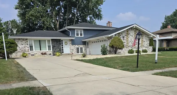 7014 Wilcox Avenue, Darien, IL 60561