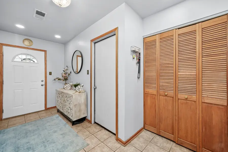 16323 Oxford Drive, Tinley Park, IL 60477 - #3