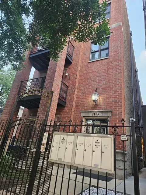 2113 W Gladys Avenue #2S, Chicago, IL 60612 - #1