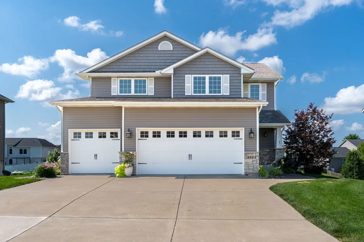 4367 55th Avenue, Bettendorf, IA 52722 - #1