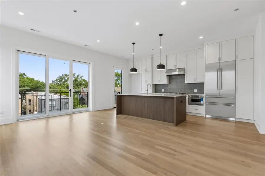 3820 N Damen Avenue #3, Chicago, IL 60618 - #3