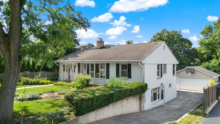 56 Chicago Avenue, Clarendon Hills, IL 60514 - #2