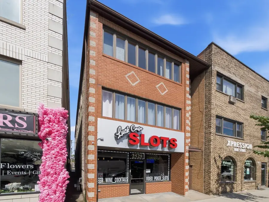 2528 N Harlem Avenue #3, Elmwood Park, IL 60707 - #3