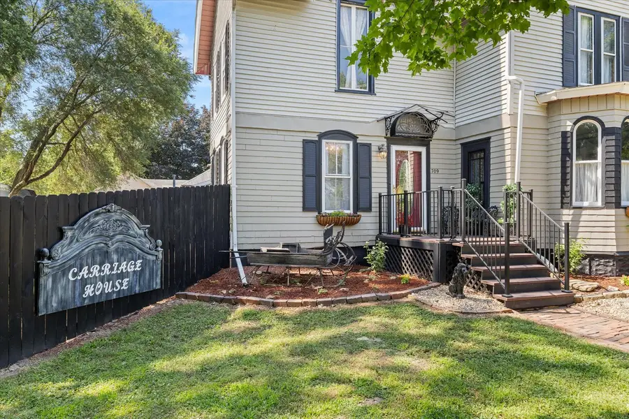 709 W Bridge Street, Streator, IL 61364 - #2