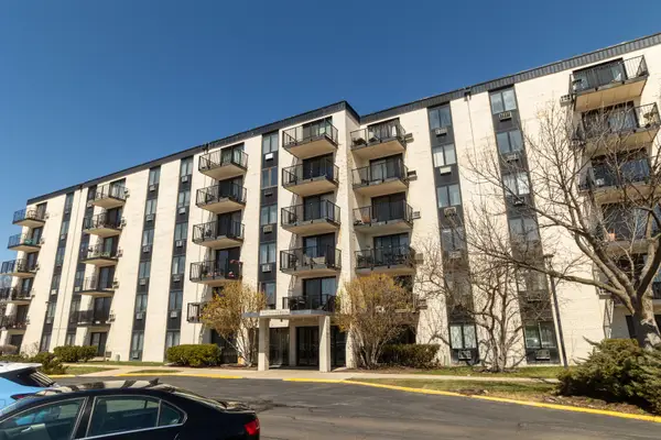9128 W Terrace Drive #6L, Niles, IL 60714
