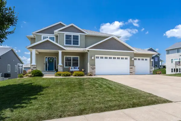 5878 Texas Drive, Bettendorf, IA 52722
