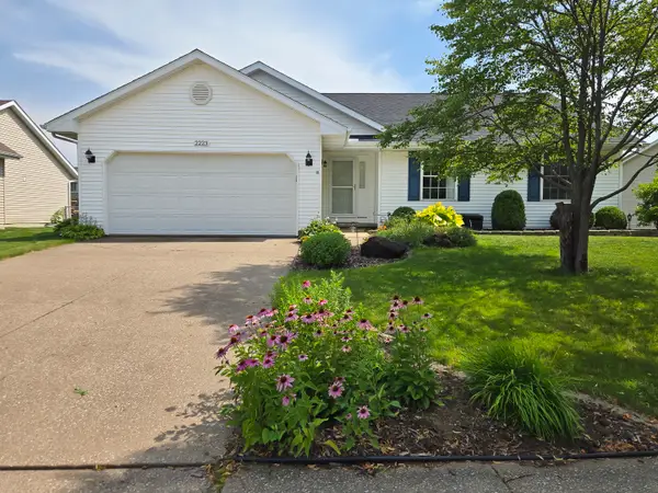 2223 E 57th Street, Davenport, IA 52807