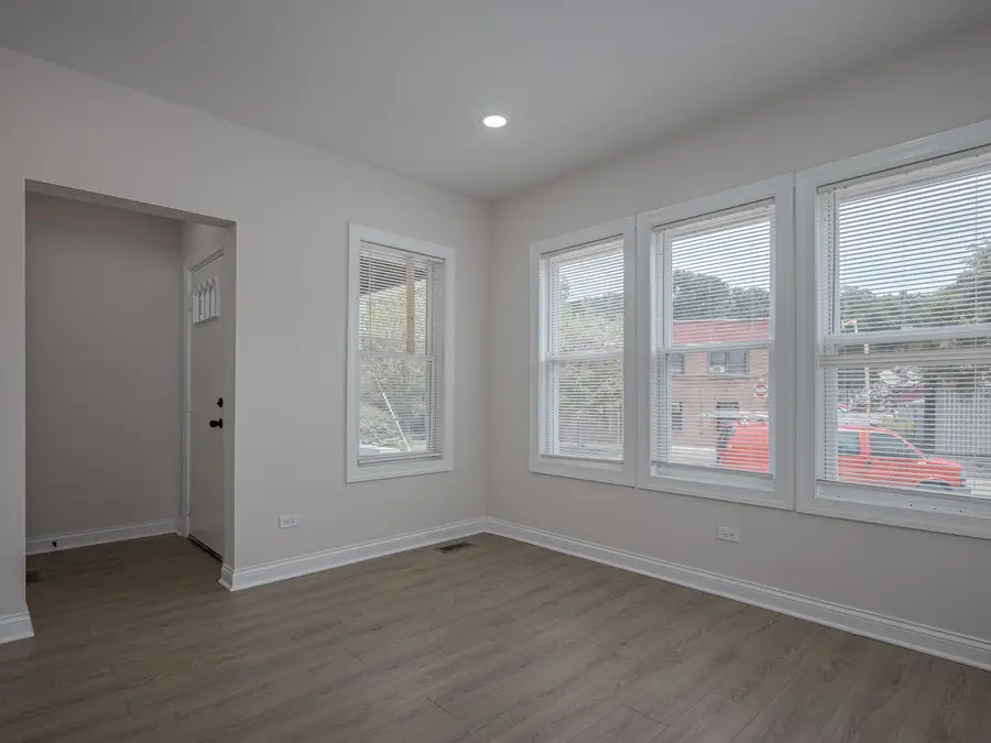 8504 S Baltimore Avenue, Chicago, IL 60617 - #2
