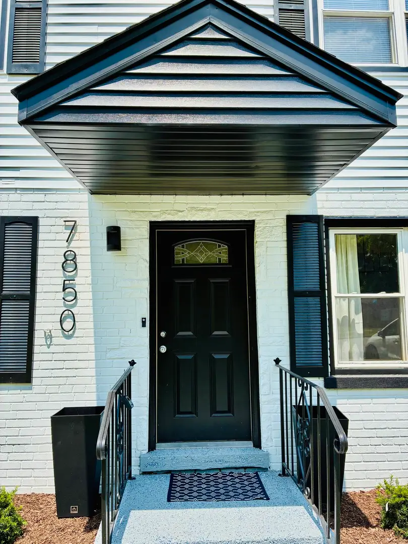 7850 Suburban Lane, Bridgeview, IL 60455 - #2