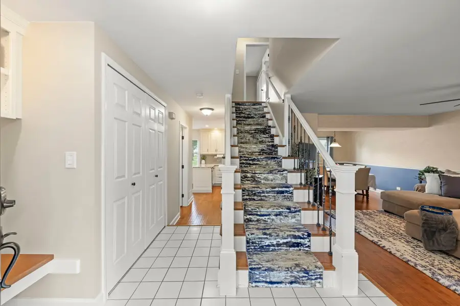 1608 Lois Ann Lane, Naperville, IL 60563 - #2
