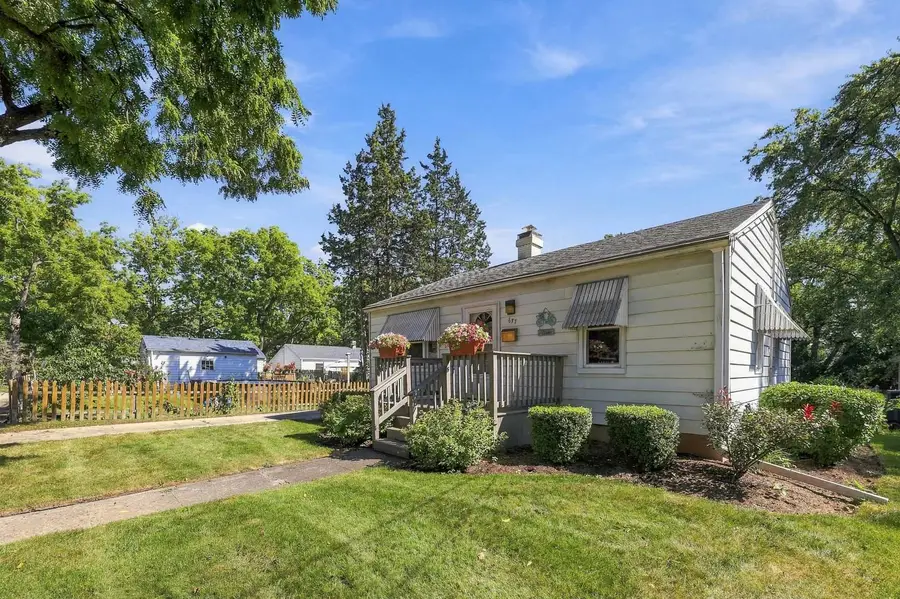677 Clark Street, Elgin, IL 60123 - #3
