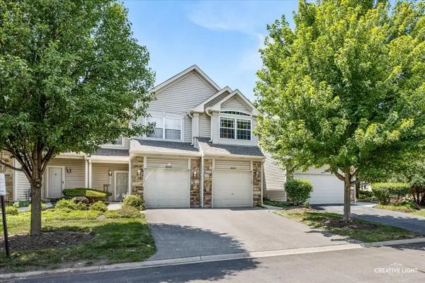 8145 Sierra Woods Lane, Carpentersville, IL 60110