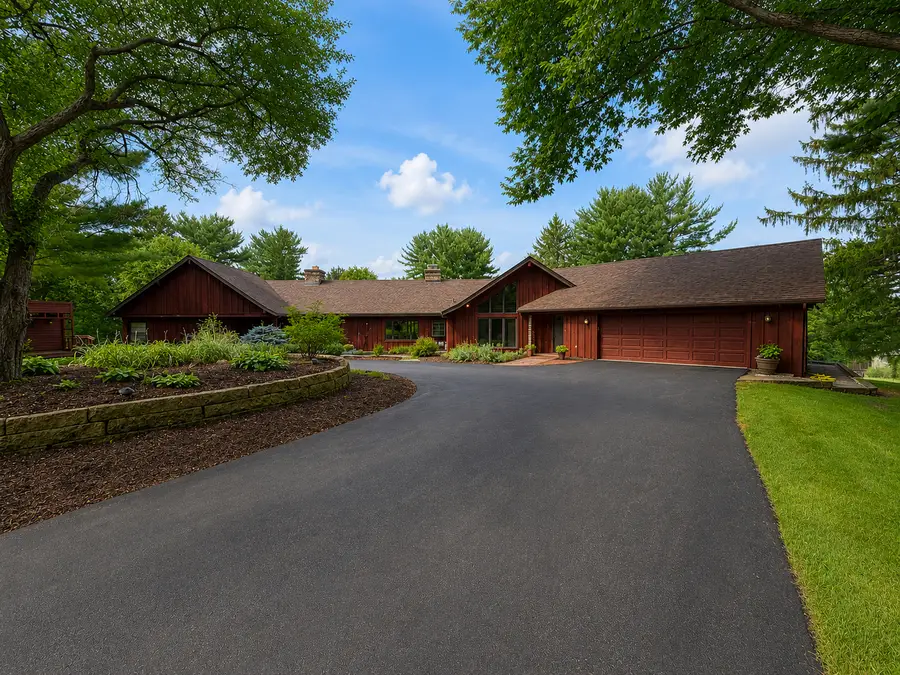 7328 Kinnikinnick Drive, Roscoe, IL 61073 - #2