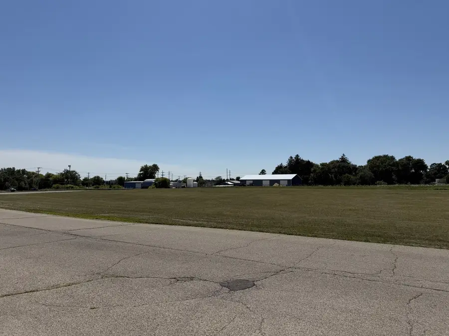 353 S Division Street, Harvard, IL 60033 - #3