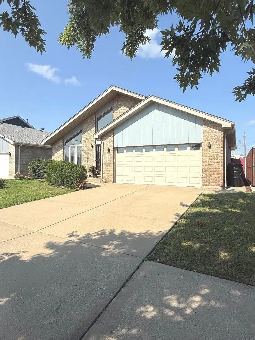 11606 S Avenue N, Chicago, IL 60617 - #2