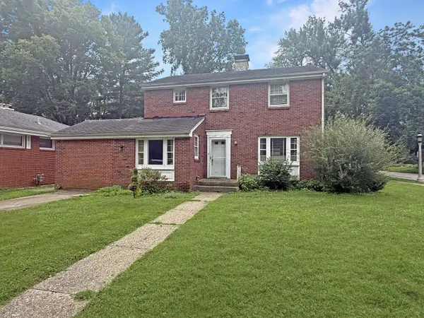 117 W Delaware Avenue, Urbana, IL 61801
