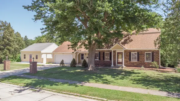 23 Elizabeth Circle, Freeport, IL 61032