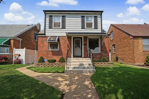 11022 S State Line Road, Chicago, IL 60617