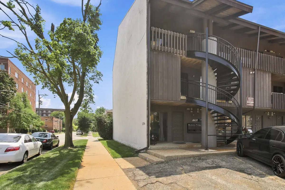 1296 E Washington Street #12, Des Plaines, IL 60016 - #1