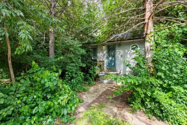 414 N 3rd Avenue, Chenoa, IL 61726