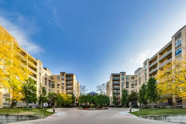 4545 W Touhy Avenue #409E, Lincolnwood, IL 60712 - #2