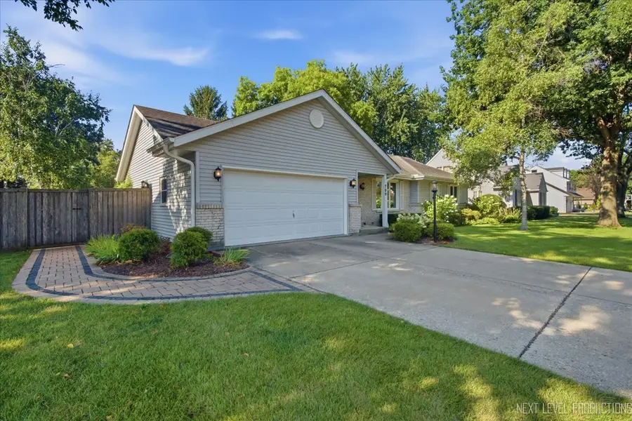 708 E Coady Drive, Minooka, IL 60447 - #3