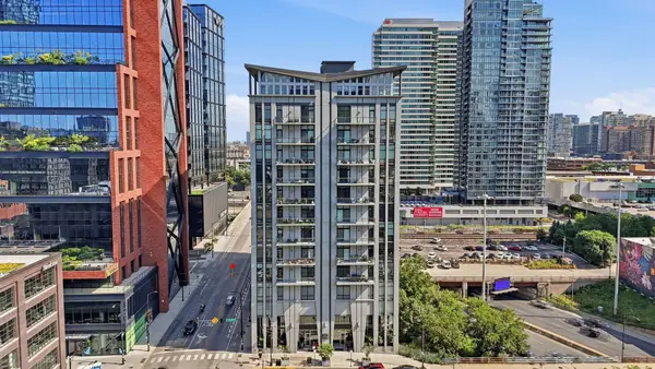 740 W Fulton Street #1112, Chicago, IL 60661