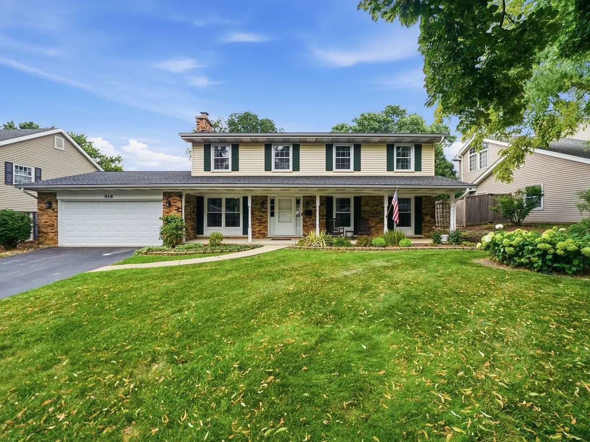 916 Stratford Lane, Downers Grove, IL 60516 - #1