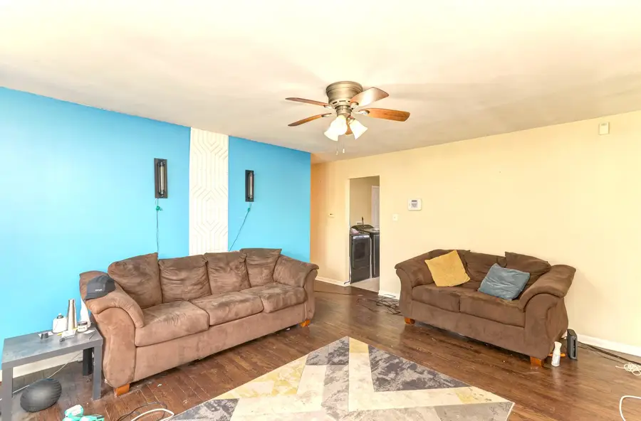 16100 Circle Drive, Markham, IL 60428 - #3
