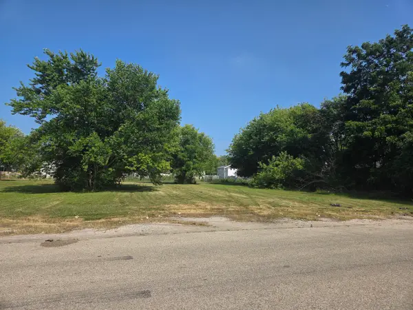 1213 Greenfield Avenue, Waukegan, IL 60085